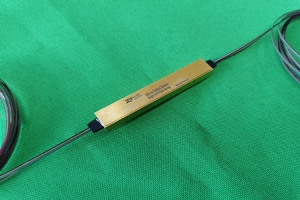 硅基高速2X2納秒光開關